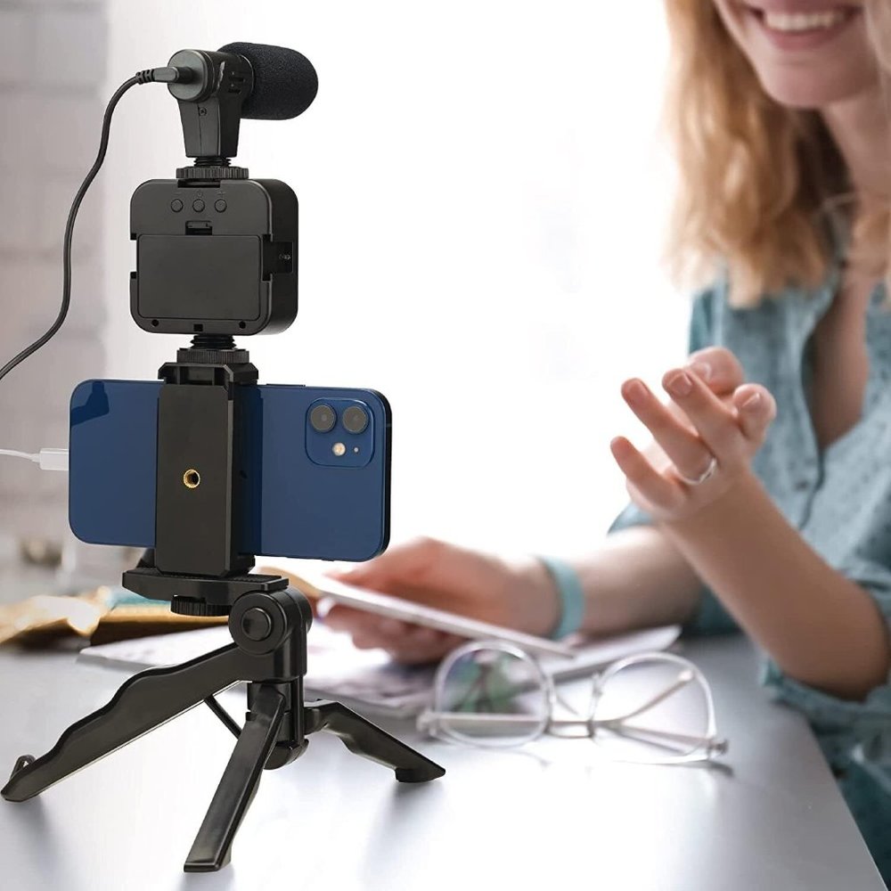 Smartphone Vlogging Kit for iPhone/Android with Tripod,Light,Microphone,Holder. - Picture 3 of 3
